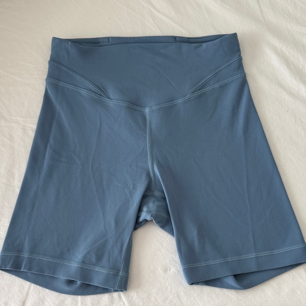 Blue lululemon align shorts
